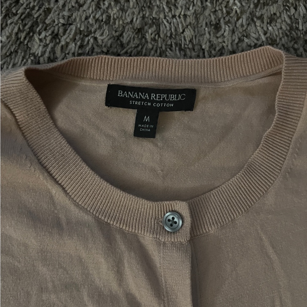 Banana Republic Medium Dusty Rose/Blush/Champange Button front cardigan EUC - Picture 2 of 6